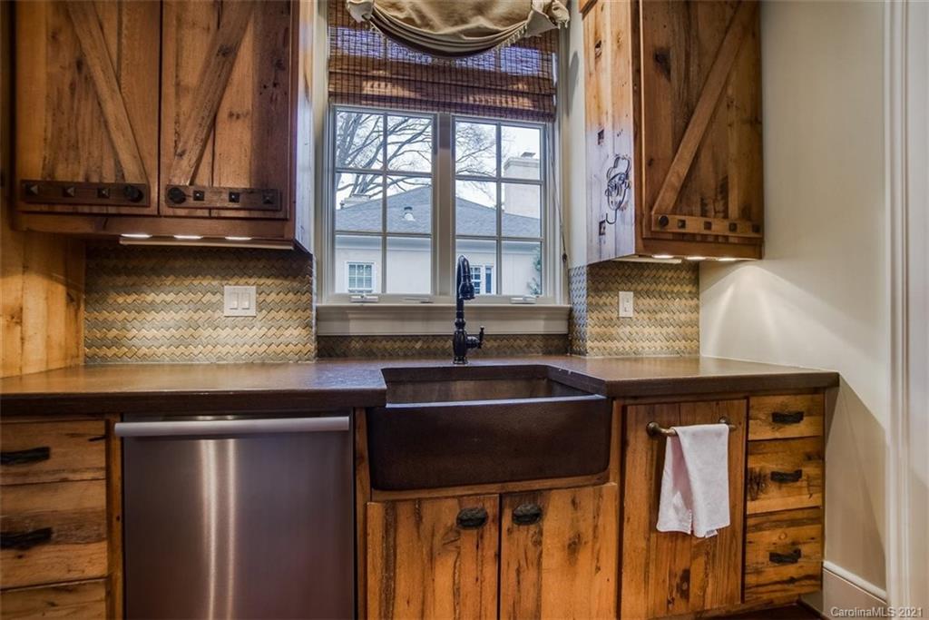 1950 Harris Road Charlotte, NC 28211 - Photo 25 of 48 Gallery Image 25