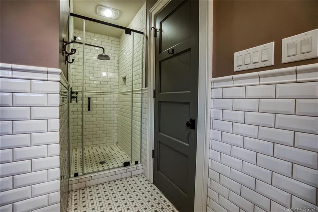 1950 Harris Road Charlotte, NC 28211 - Photo 35 of 48 Gallery Image 35