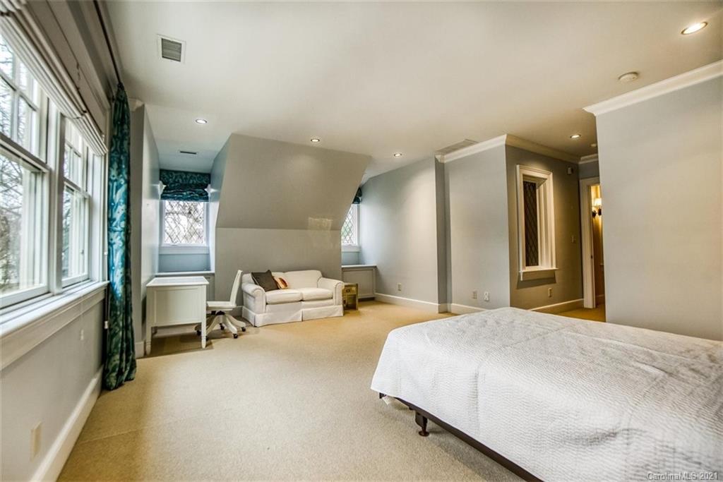 1950 Harris Road Charlotte, NC 28211 - Photo 39 of 48 Gallery Image 39
