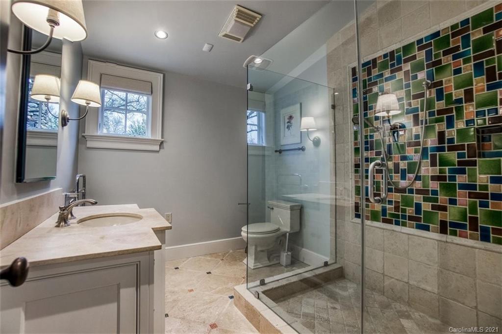 1950 Harris Road Charlotte, NC 28211 - Photo 41 of 48 Gallery Image 41