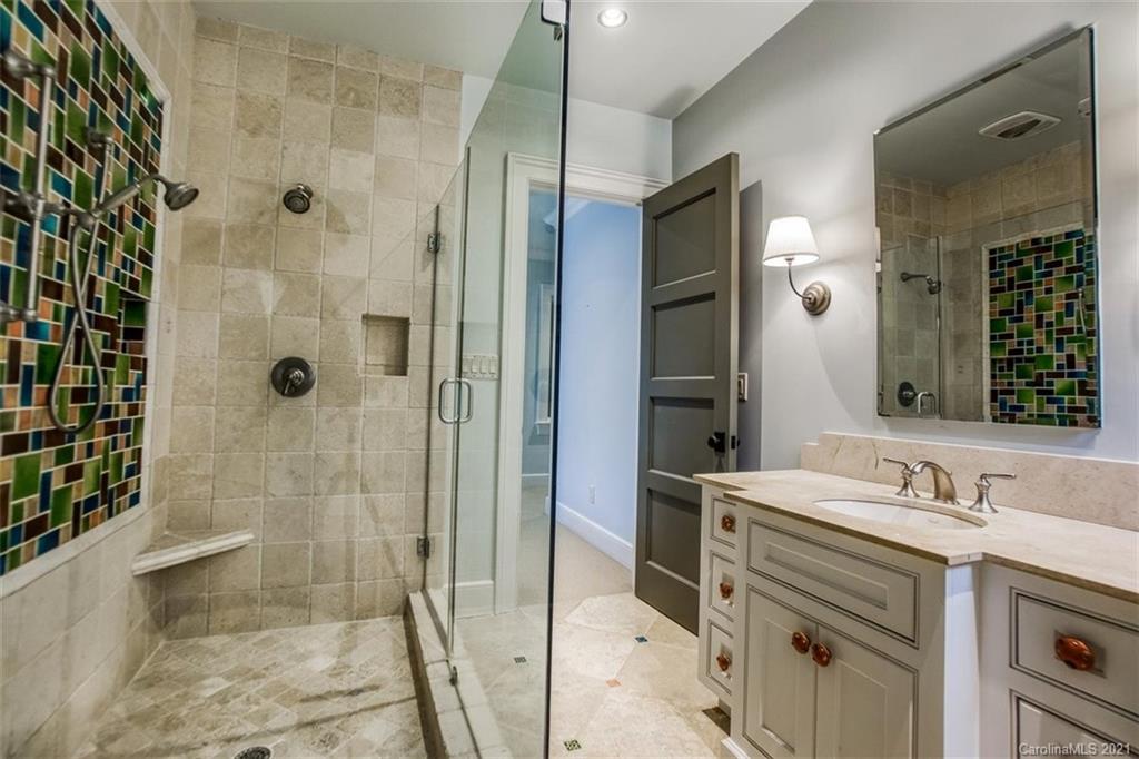 1950 Harris Road Charlotte, NC 28211 - Photo 42 of 48 Gallery Image 42