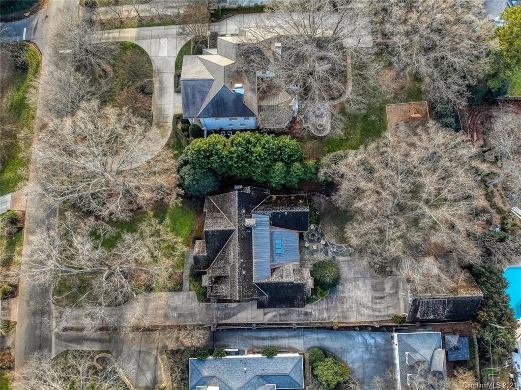 1950 Harris Road Charlotte, NC 28211 - Photo 6 of 48 Gallery Image 6