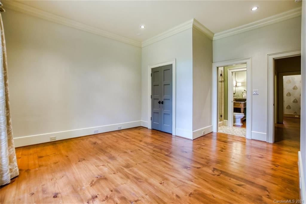 1950 Harris Road Charlotte, NC 28211 - Photo 8 of 48 Gallery Image 8