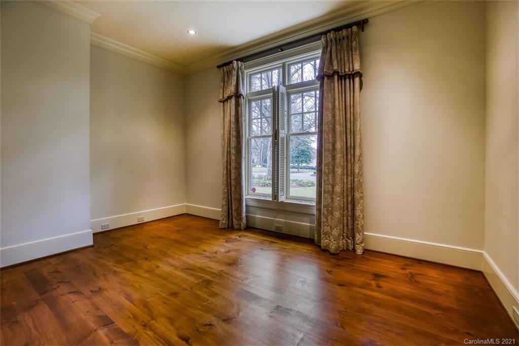 1950 Harris Road Charlotte, NC 28211 - Photo 9 of 48 Gallery Image 9