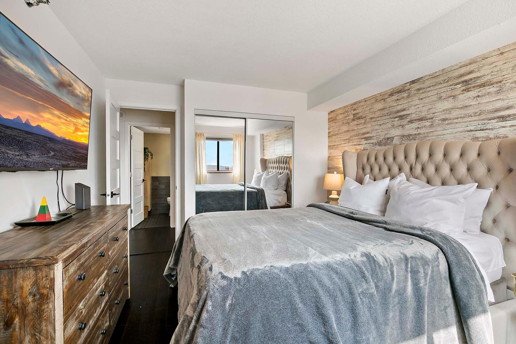 78 10th Street East, Unit 2004 St. Paul, MN 55101 - Photo 26 of 56