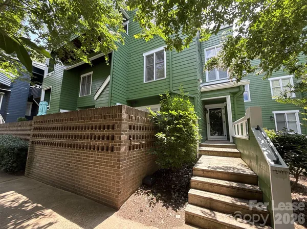 $1,695 | 417 West 8th Street, Unit G, Charlotte, NC 28202
