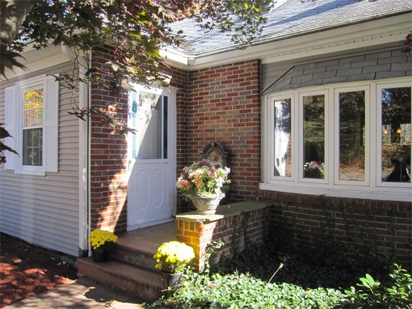 310 Maple Street Bellingham, MA 02019 - Photo 3 of 26 Gallery Image 3
