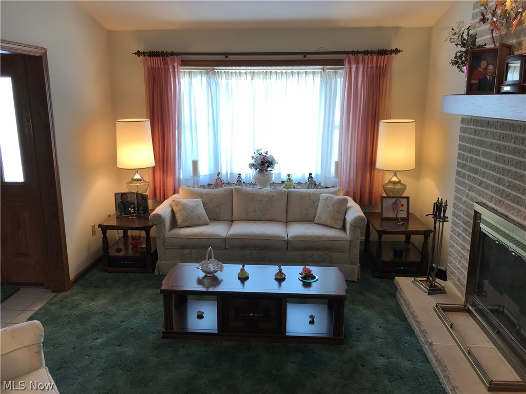 5210 Trent Road Northwest Canton, OH 44708 - Photo 3 of 25 Gallery Image 3