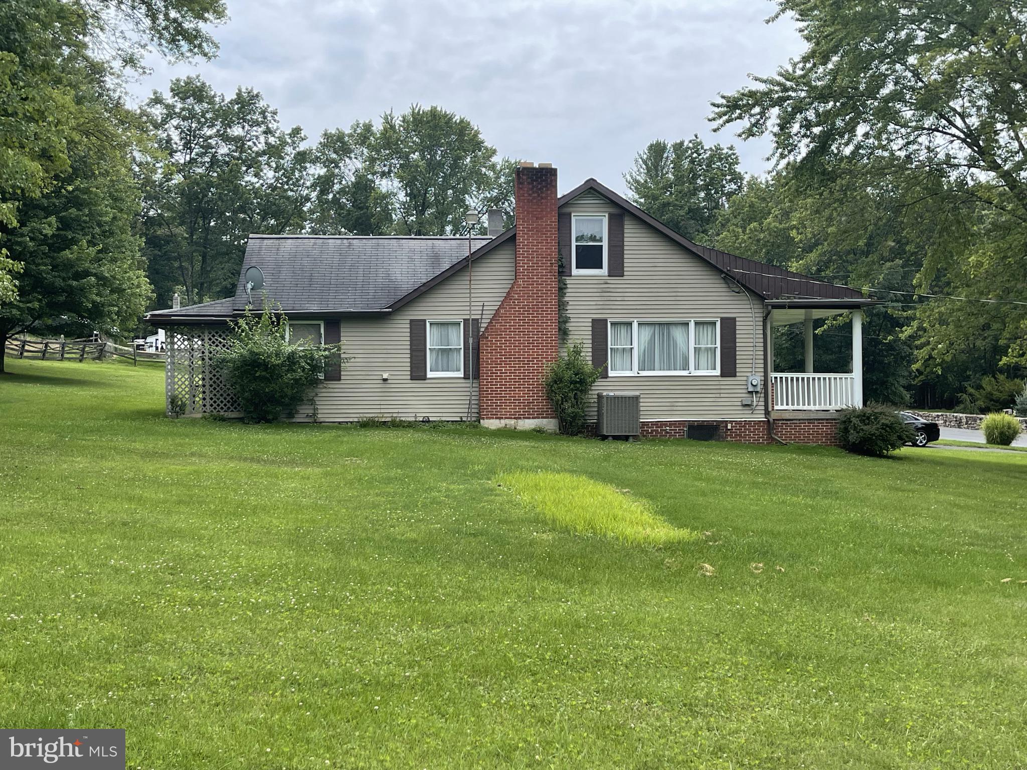 11000 Hinkle Road Southeast Flintstone, MD 21530 - Photo 3 of 40 Gallery Image 3