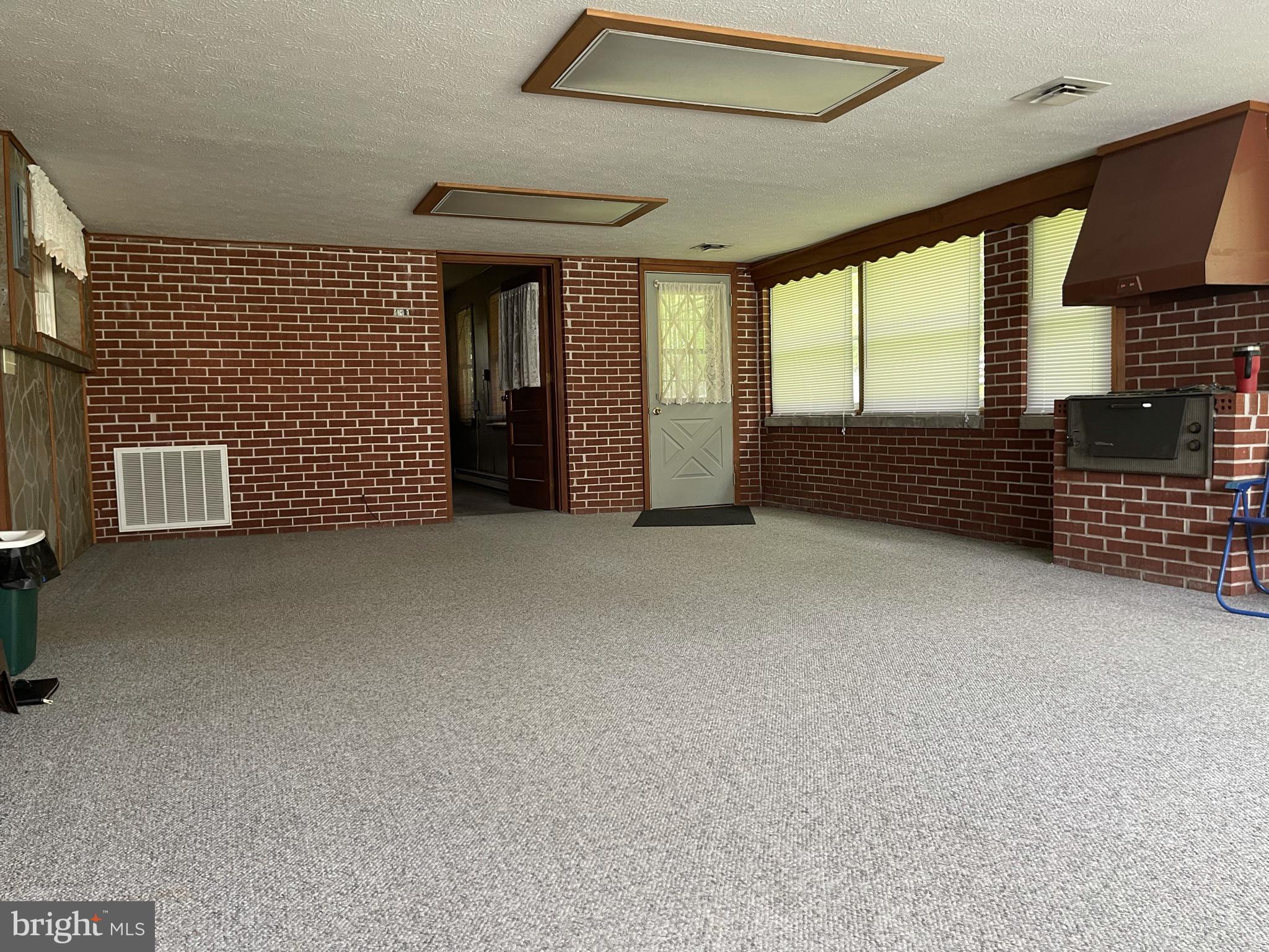 11000 Hinkle Road Southeast Flintstone, MD 21530 - Photo 21 of 40 Gallery Image 21