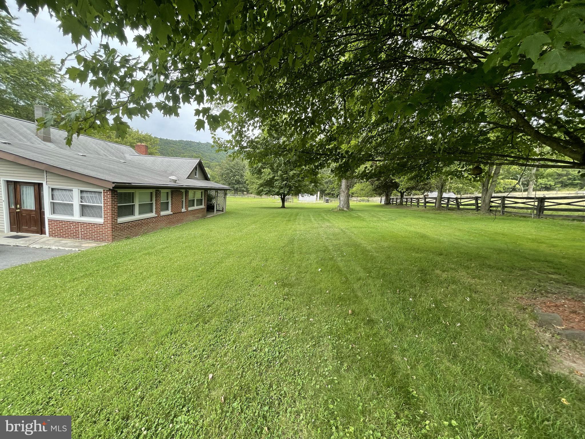 11000 Hinkle Road Southeast Flintstone, MD 21530 - Photo 4 of 40 Gallery Image 4