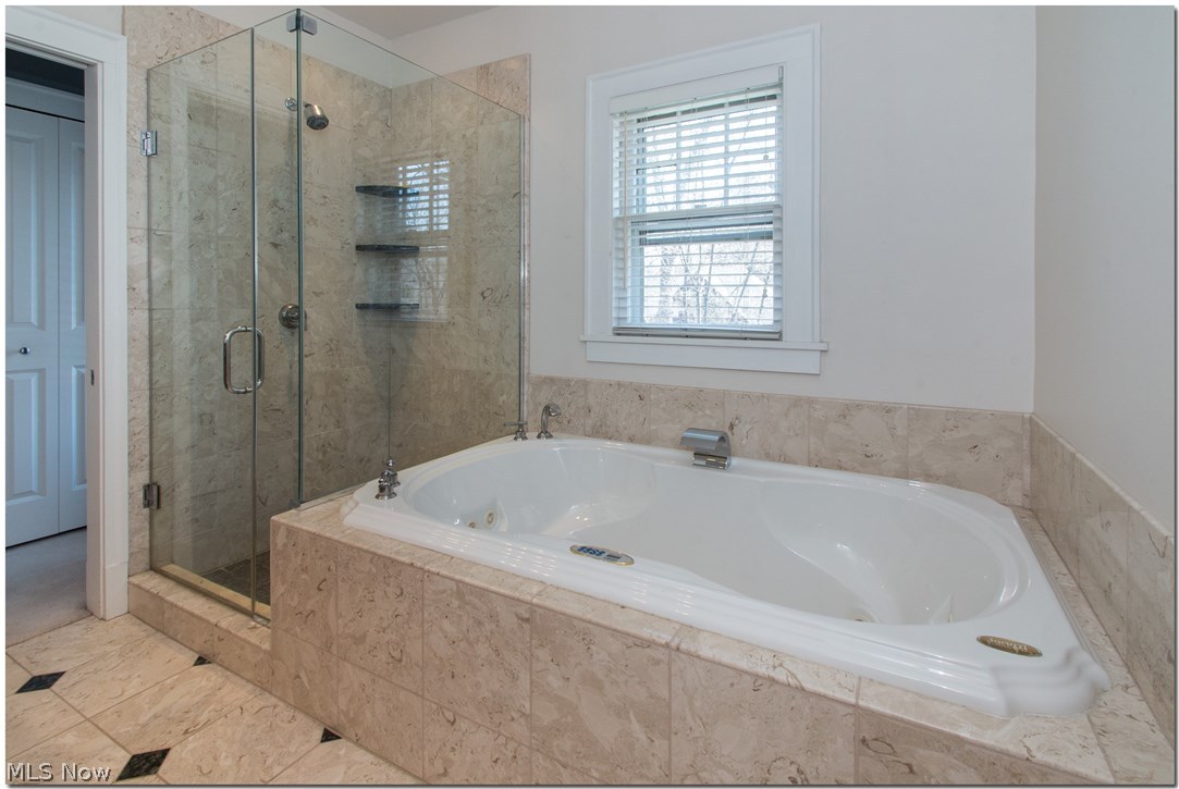 2891 Weybridge Road Cleveland, OH 44120 - Photo 19 of 34