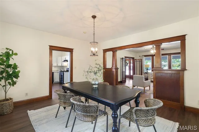 $250,000 | 401 South Buchanan Street, Edwardsville, IL 62025