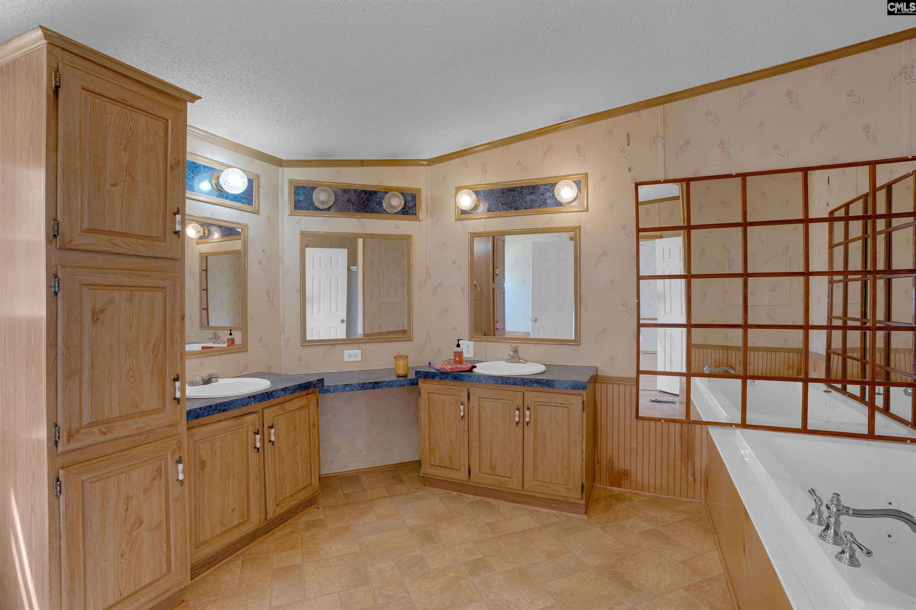 2863 Hood Road Ridgeway, SC 29130 - Photo 23 of 48