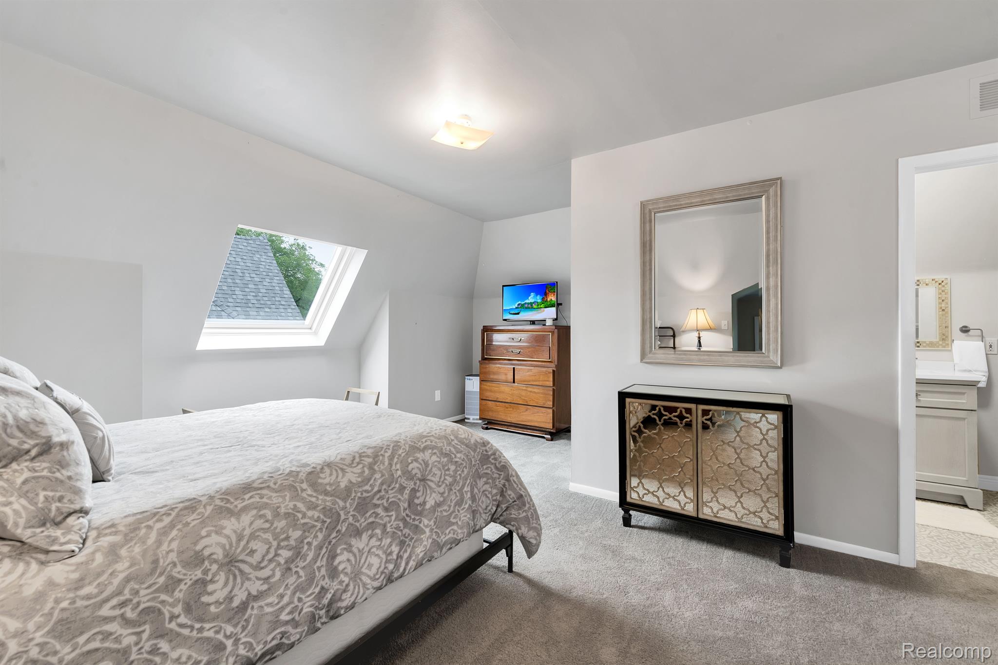 117 Moran Road Grosse Pointe, MI 48236 - Photo 20 of 31 Gallery Image 20