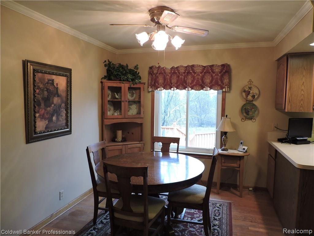 7000 Oakhill Road Clarkston, MI 48348 - Photo 20 of 47 Dine while watching nature.