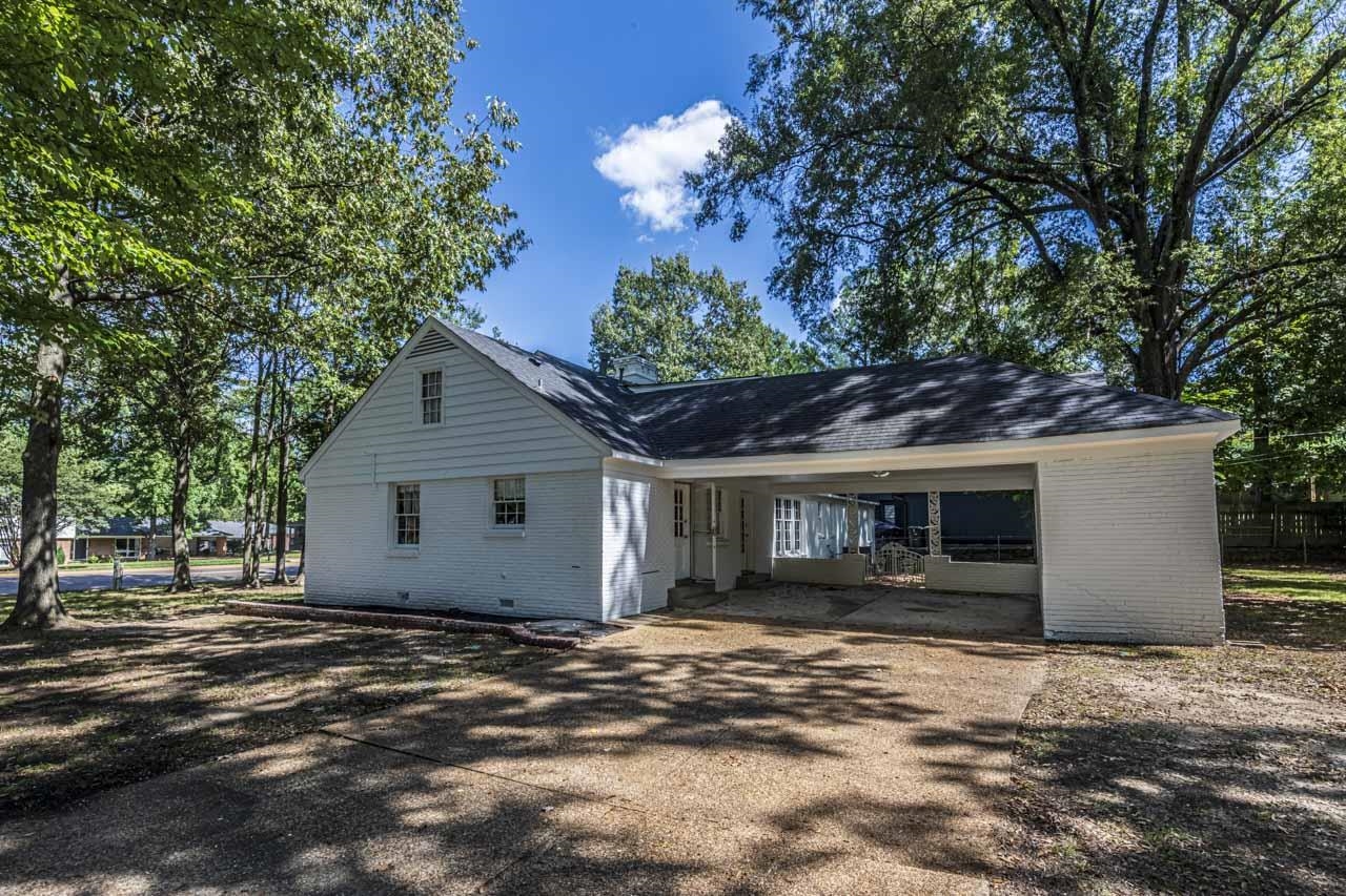 5575 Walnut Grove Road Memphis, TN 38120 - Photo 6 of 36 carport, and concrete driveway