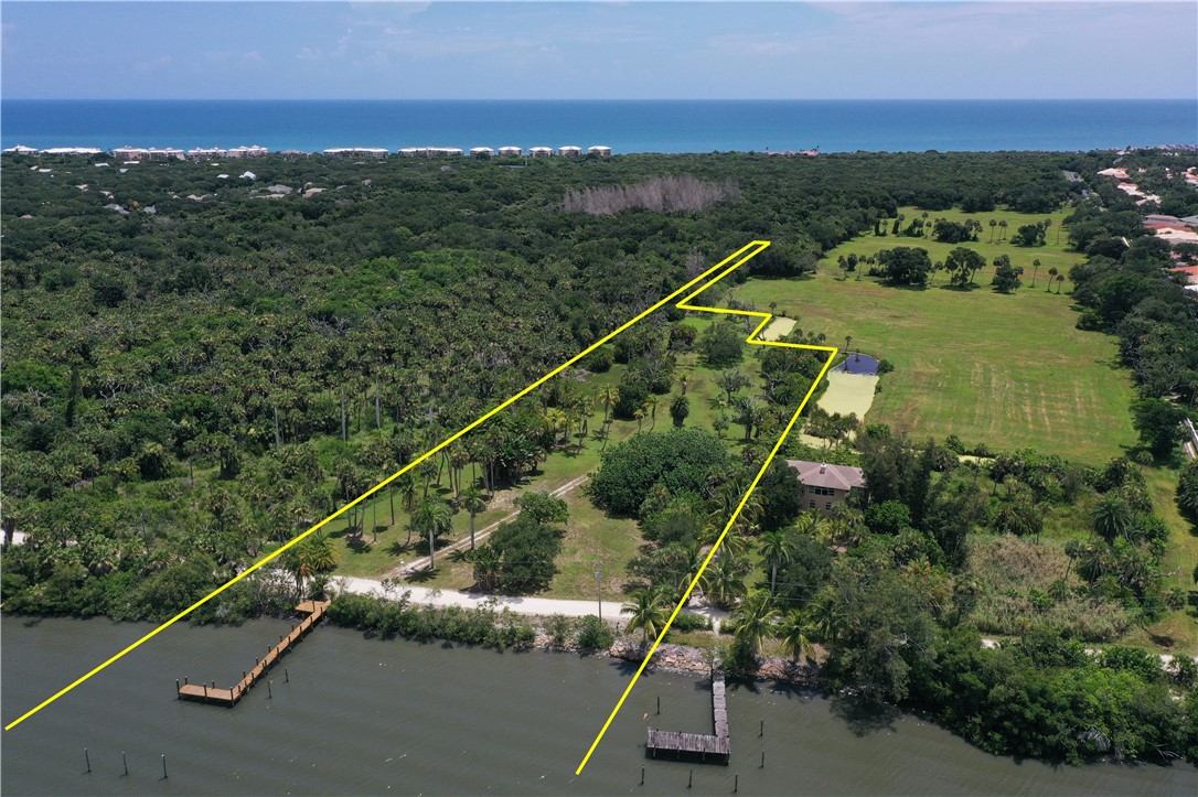 8550 Jungle Trail Vero Beach, FL 32963 - Photo 3 of 9