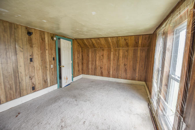 1201 Clarendon Road Quincy, MI 49082 - Photo 13 of 24 DSC_1145