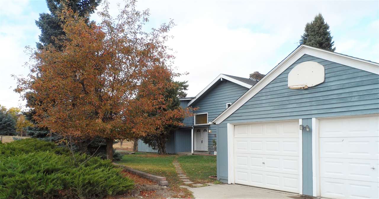 7302 East Bigelow Gulch Road Spokane, WA 99217 - Photo 2 of 11