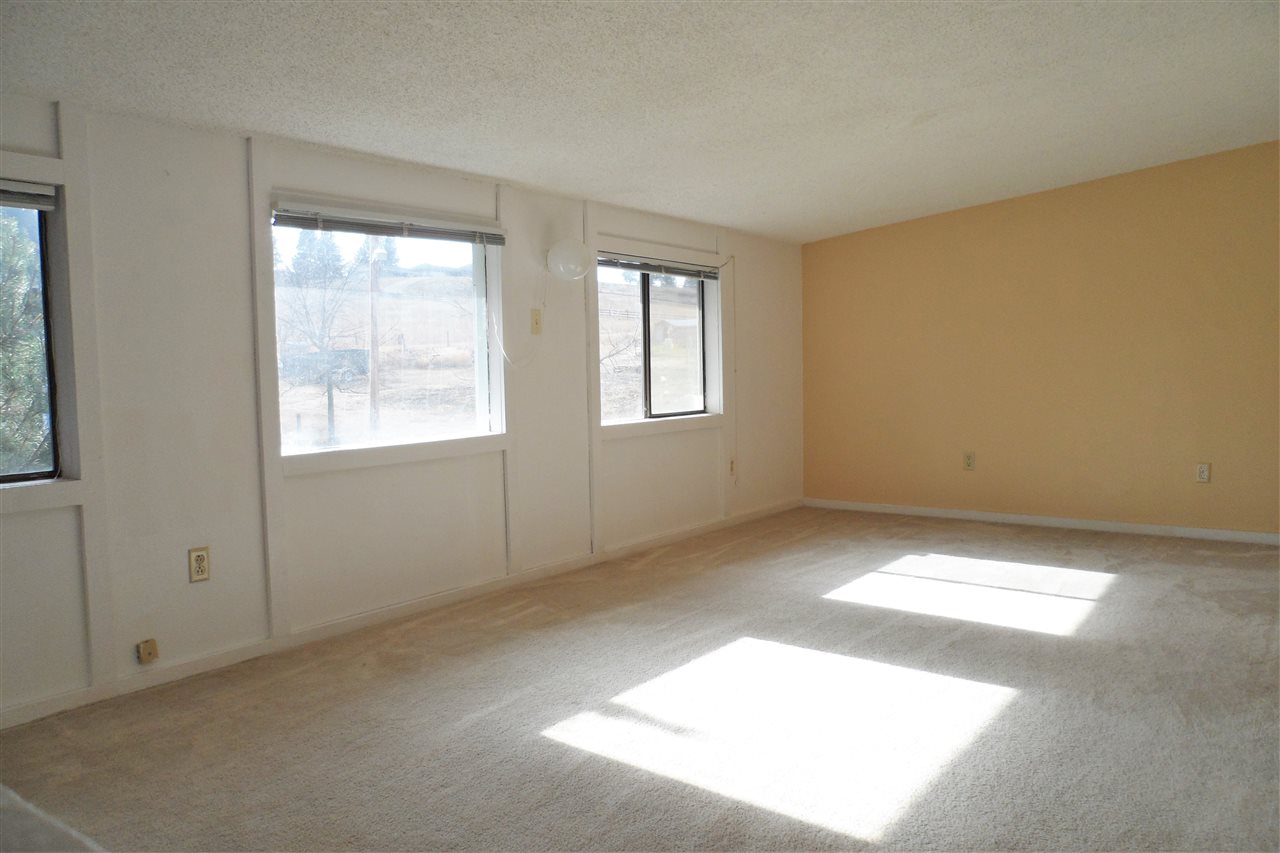 7302 East Bigelow Gulch Road Spokane, WA 99217 - Photo 9 of 11