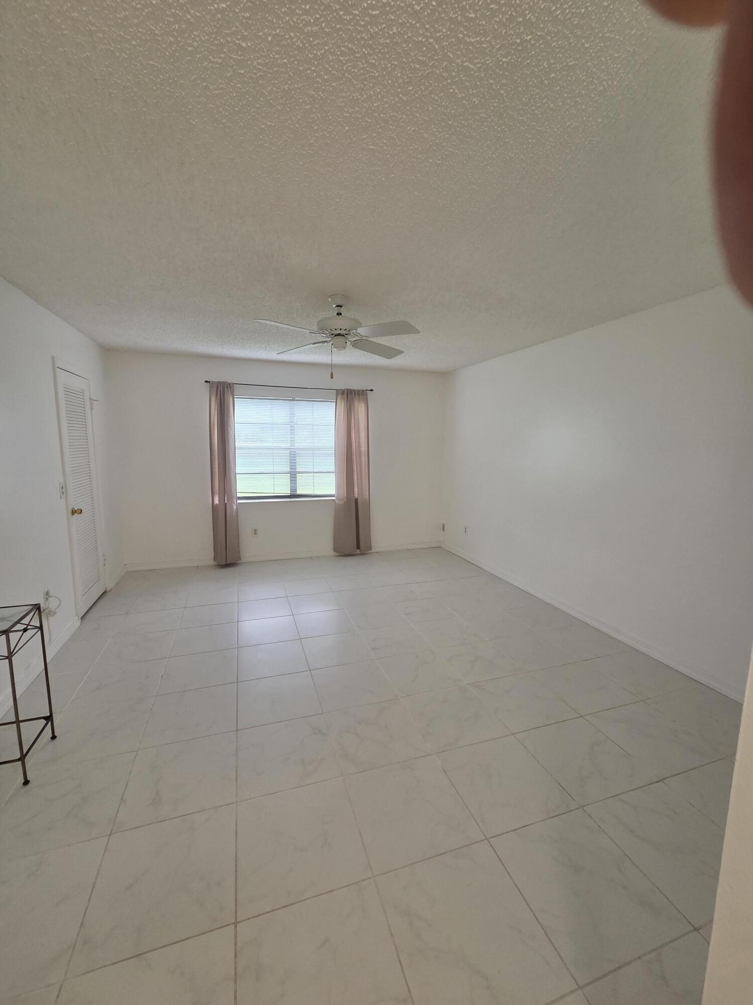 9187 Norte Lago, Unit 5E Boca Raton, FL 33428 - Photo 11 of 19 m8