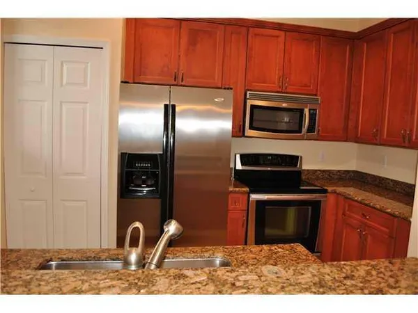 $2,700 | 325 Bayfront Drive, Unit 325, Boynton Beach, FL 33435