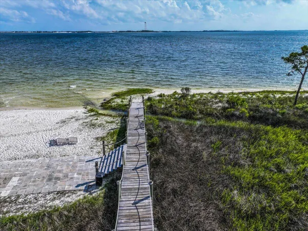 $182,000 | 147 Shoreline Drive, Mary Esther, FL 32569