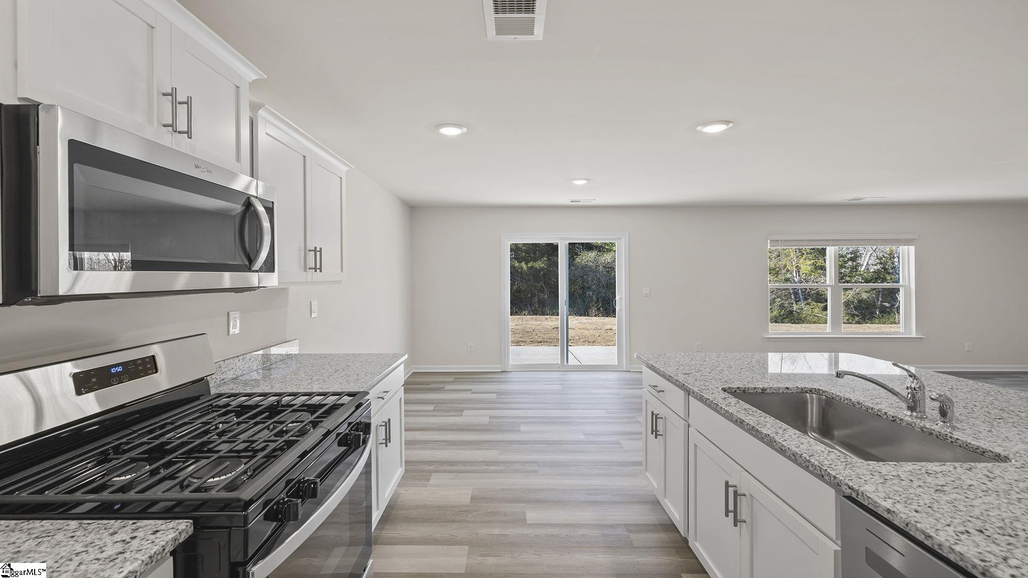 238 Roocroft Court Fountain Inn, SC 29644 - Photo 7 of 34