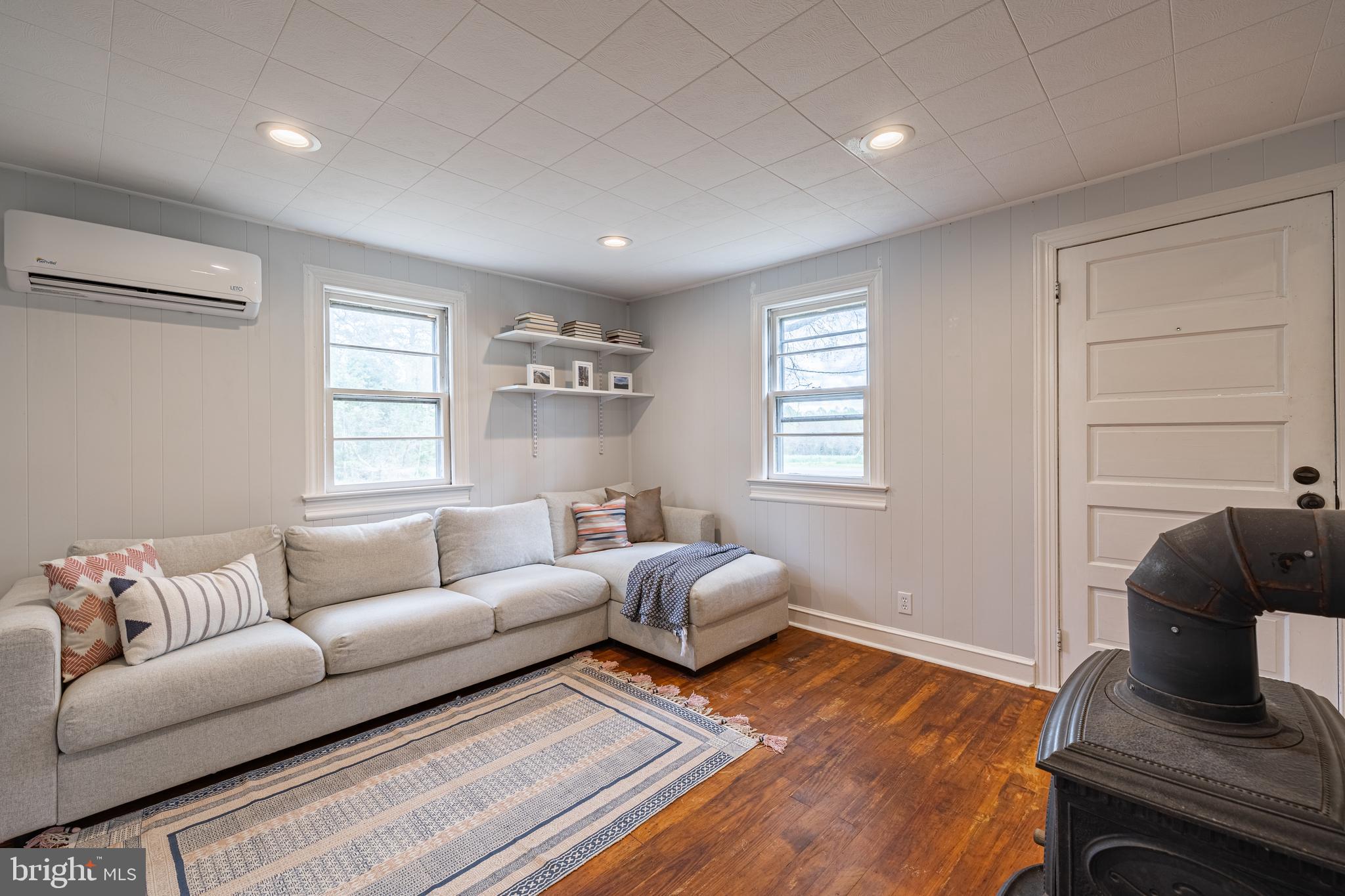 20386 Pendleton Road Bowling Green, VA 22427 - Photo 2 of 34 Gallery Image 2