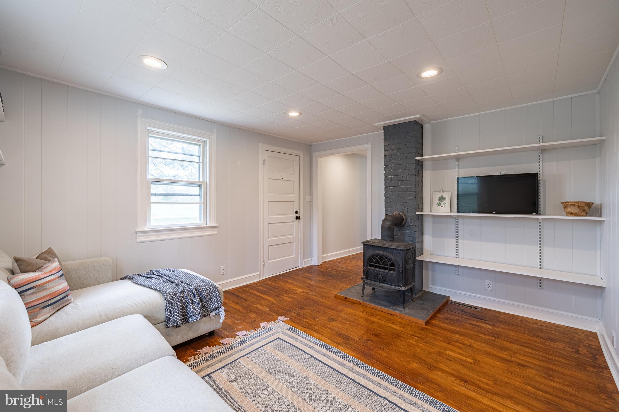 20386 Pendleton Road Bowling Green, VA 22427 - Photo 3 of 34 Gallery Image 3