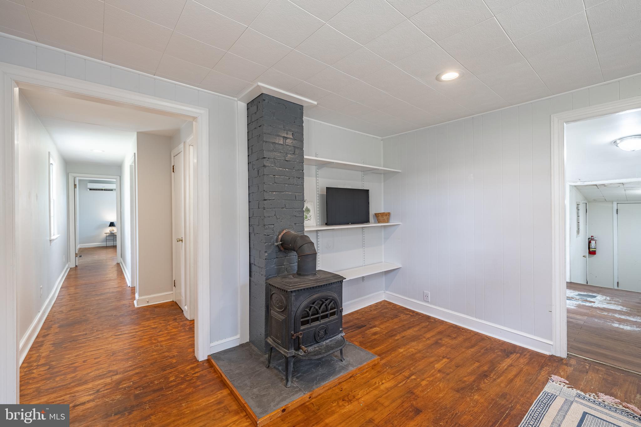 20386 Pendleton Road Bowling Green, VA 22427 - Photo 4 of 34 Gallery Image 4