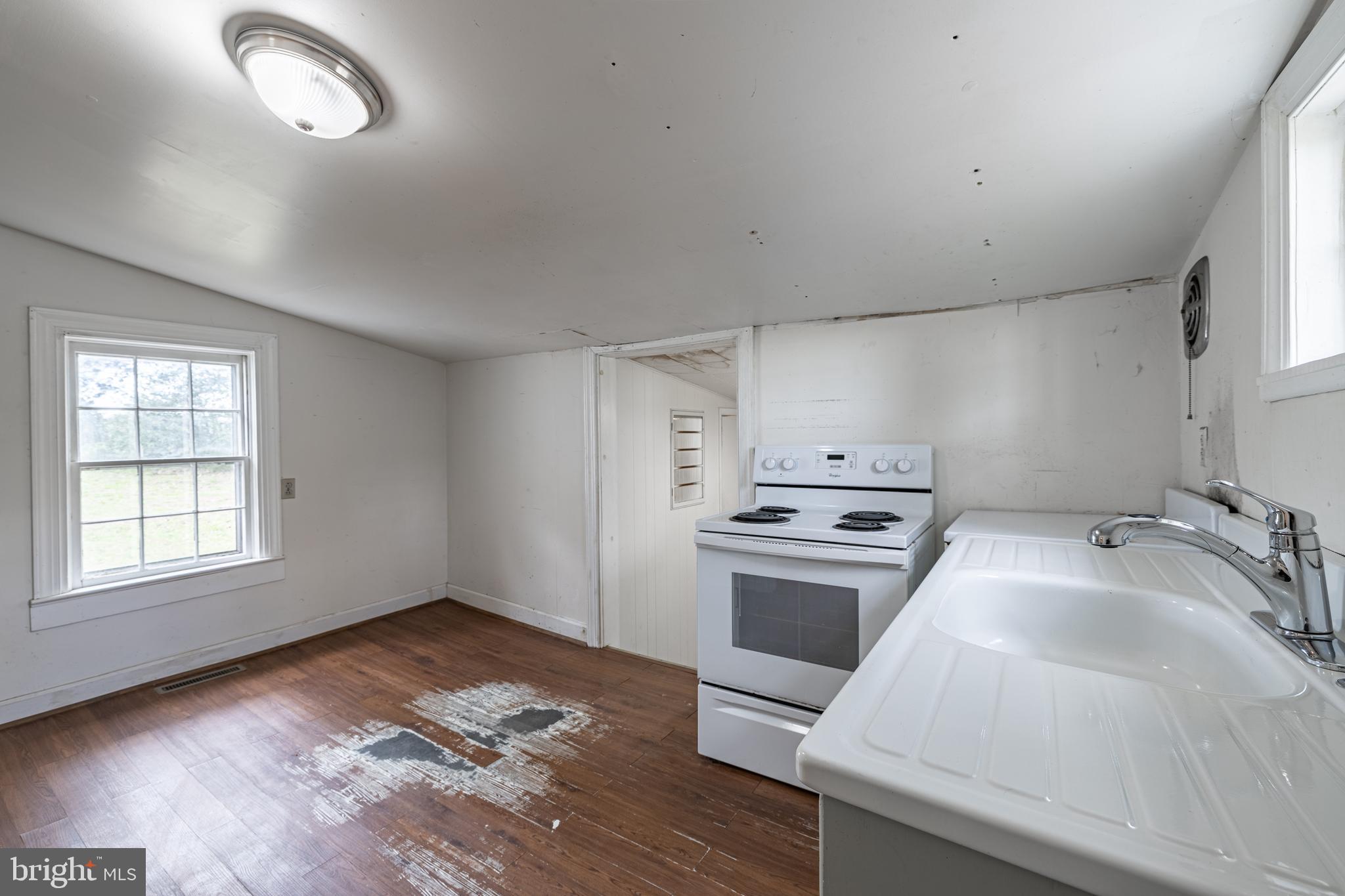 20386 Pendleton Road Bowling Green, VA 22427 - Photo 10 of 34 Gallery Image 10