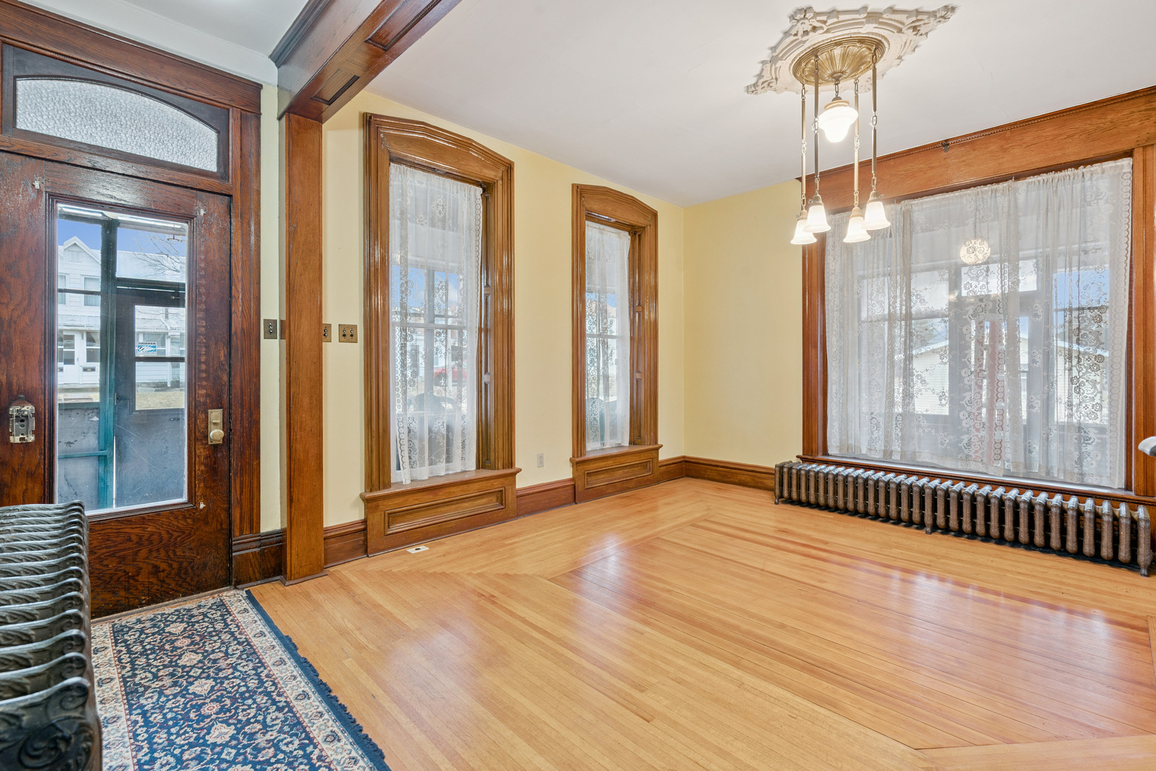 512 Broad Street Sabula, IA 52070 - Photo 3 of 29