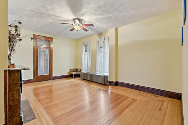 $199,900 | 512 Broad Street, Sabula, IA 52070