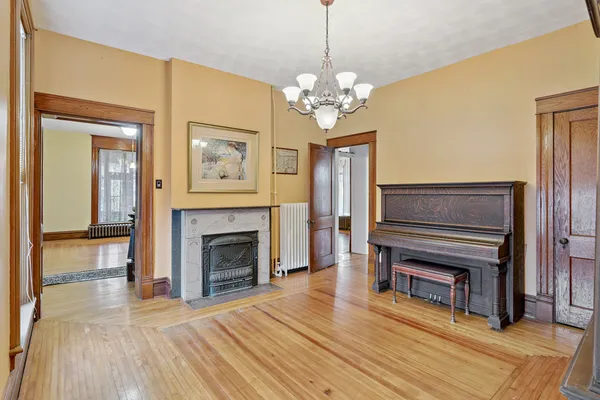 $199,900 | 512 Broad Street, Sabula, IA 52070