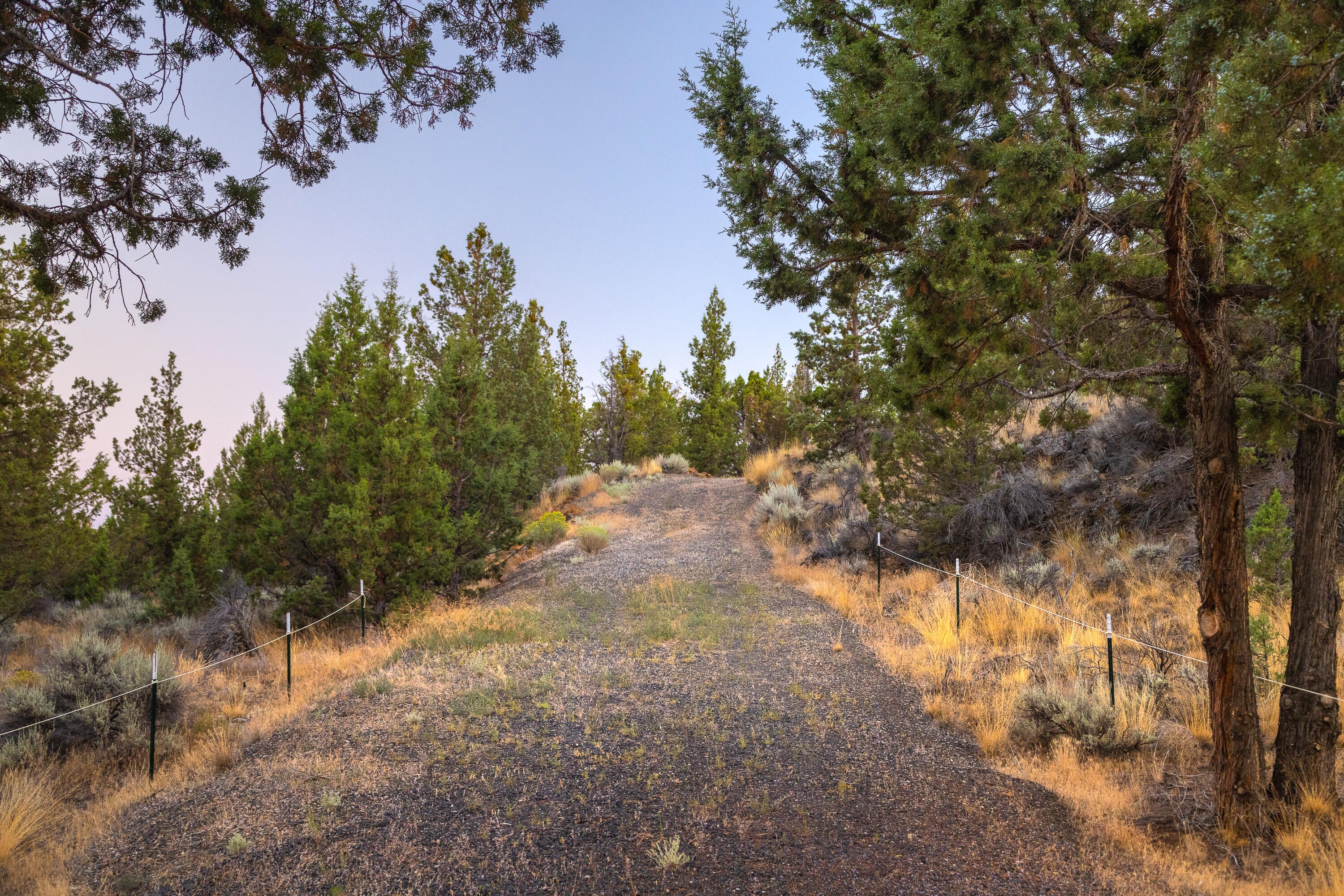 20005 Pacific Heights Rd Bend Bend, OR 97703 - Photo 7 of 19 10