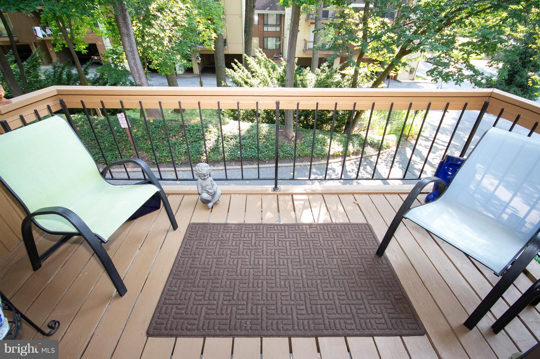 14 Cross Keys Road, Unit 14D Baltimore, MD 21210 - Photo 16 of 25 a view of an outdoor seating area