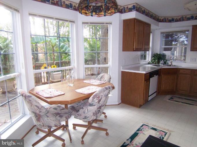 1381 Ridge Commons Boulevard Hanover, MD 21076 - Photo 3 of 13 Breakfast Area
