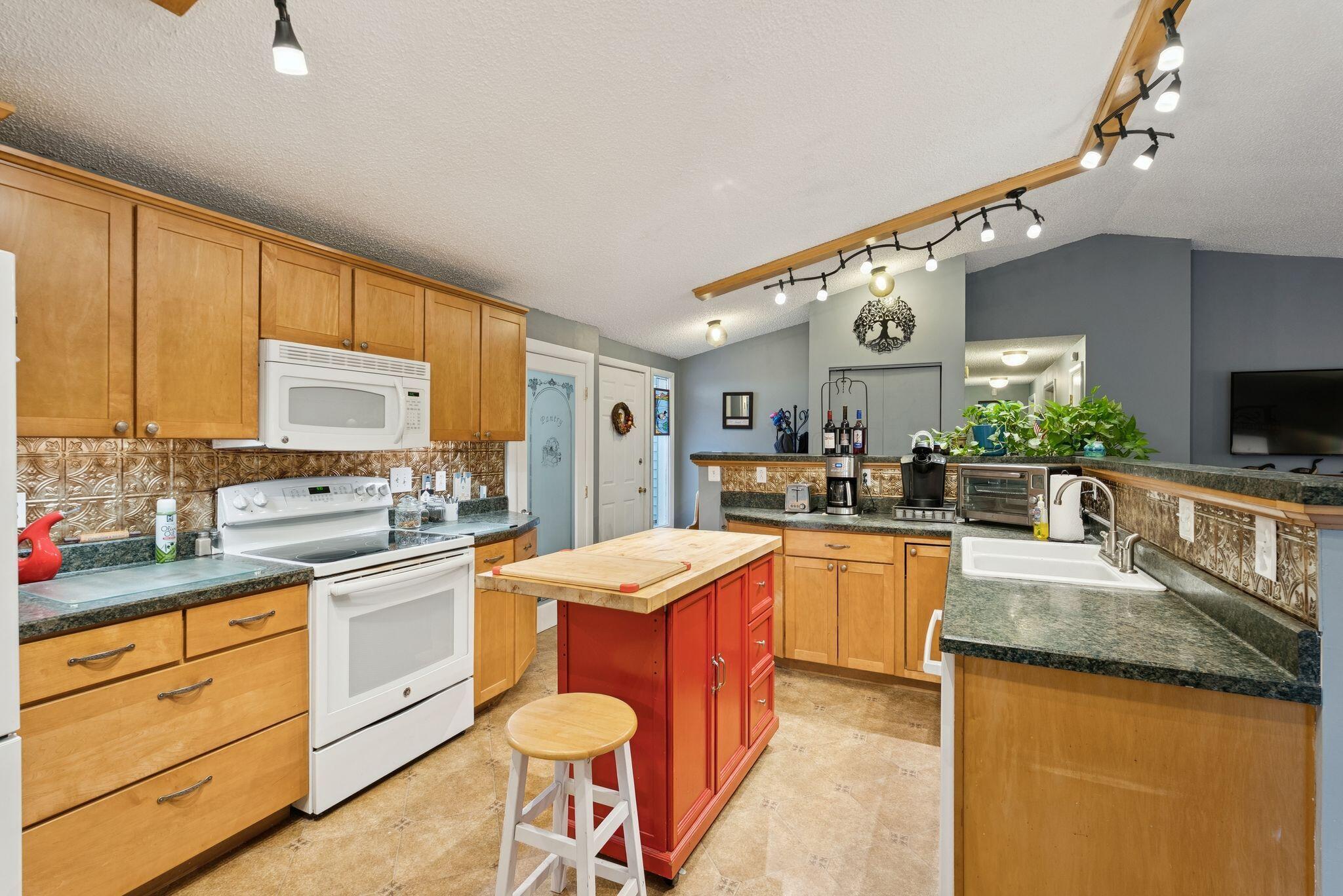 71 Smithfield Road Belgrade, ME 04917 - Photo 11 of 65 52_DSC04488