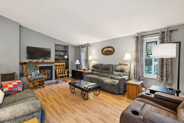 $409,900 | 71 Smithfield Road, Belgrade, ME 04917