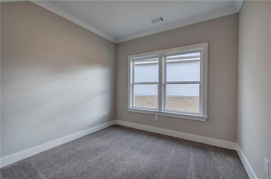 201 Daisy Court Cartersville, GA 30121 - Photo 25 of 36 an empty room with a window