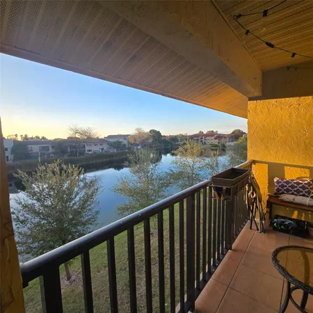 $2,600 | 15470 Southwest 82nd Lane, Unit 332, Miami, FL 33193