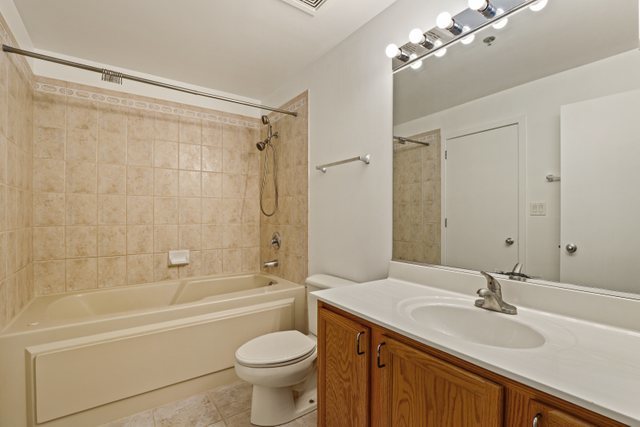 1000 East 53rd Street, Unit 218S Chicago, IL 60615 - Photo 20 of 29