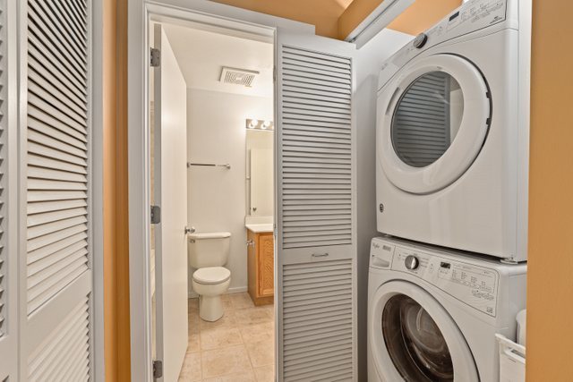 1000 East 53rd Street, Unit 218S Chicago, IL 60615 - Photo 24 of 29