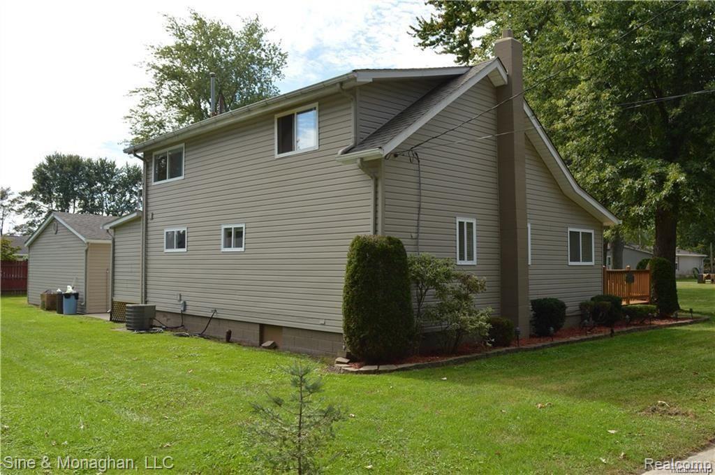 4259 Taft Road Algonac, MI 48001 - Photo 5 of 22