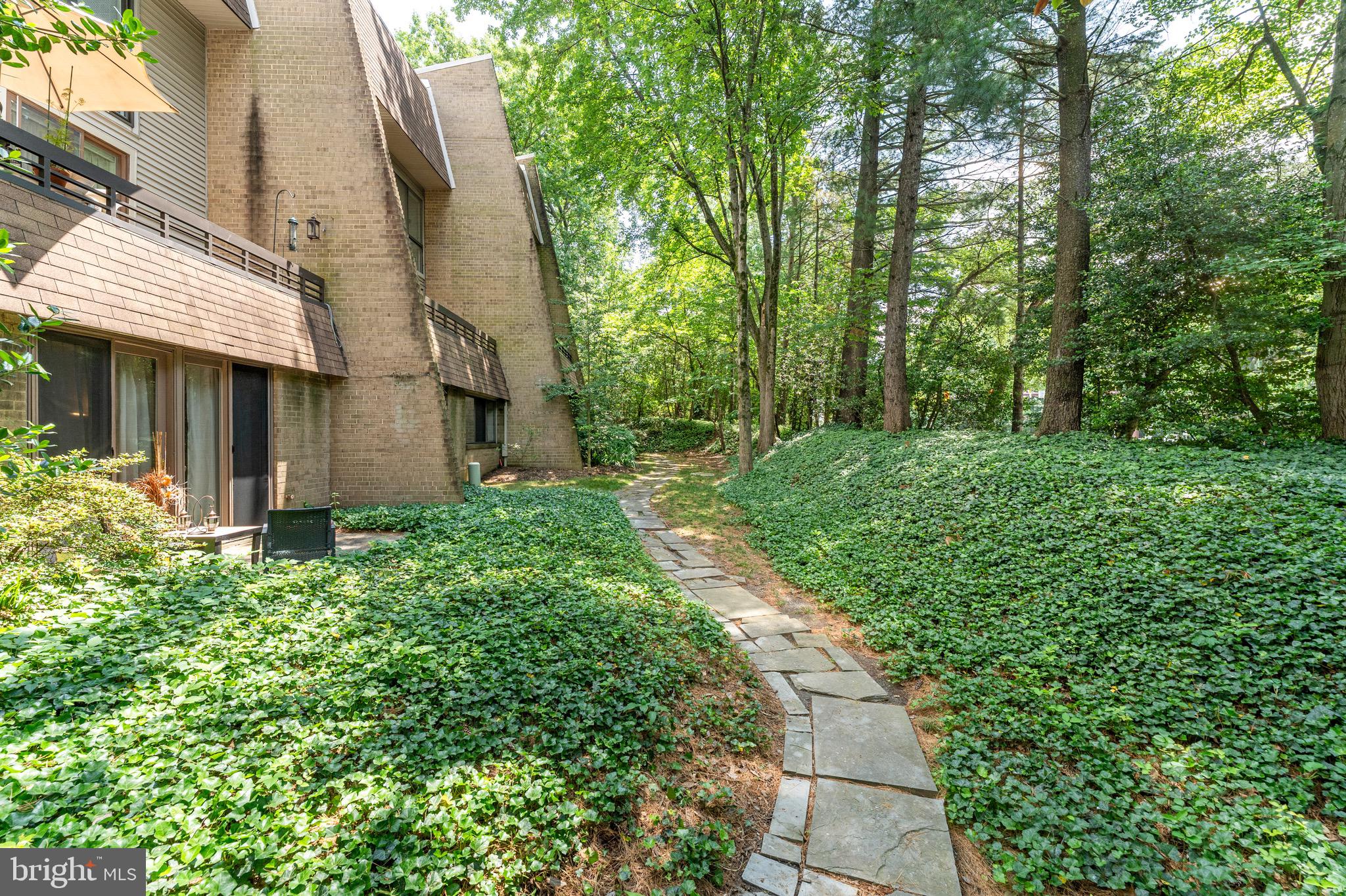 11617 Windbluff Court, Unit 9B Reston, VA 20191 - Photo 44 of 46 Sidewalk