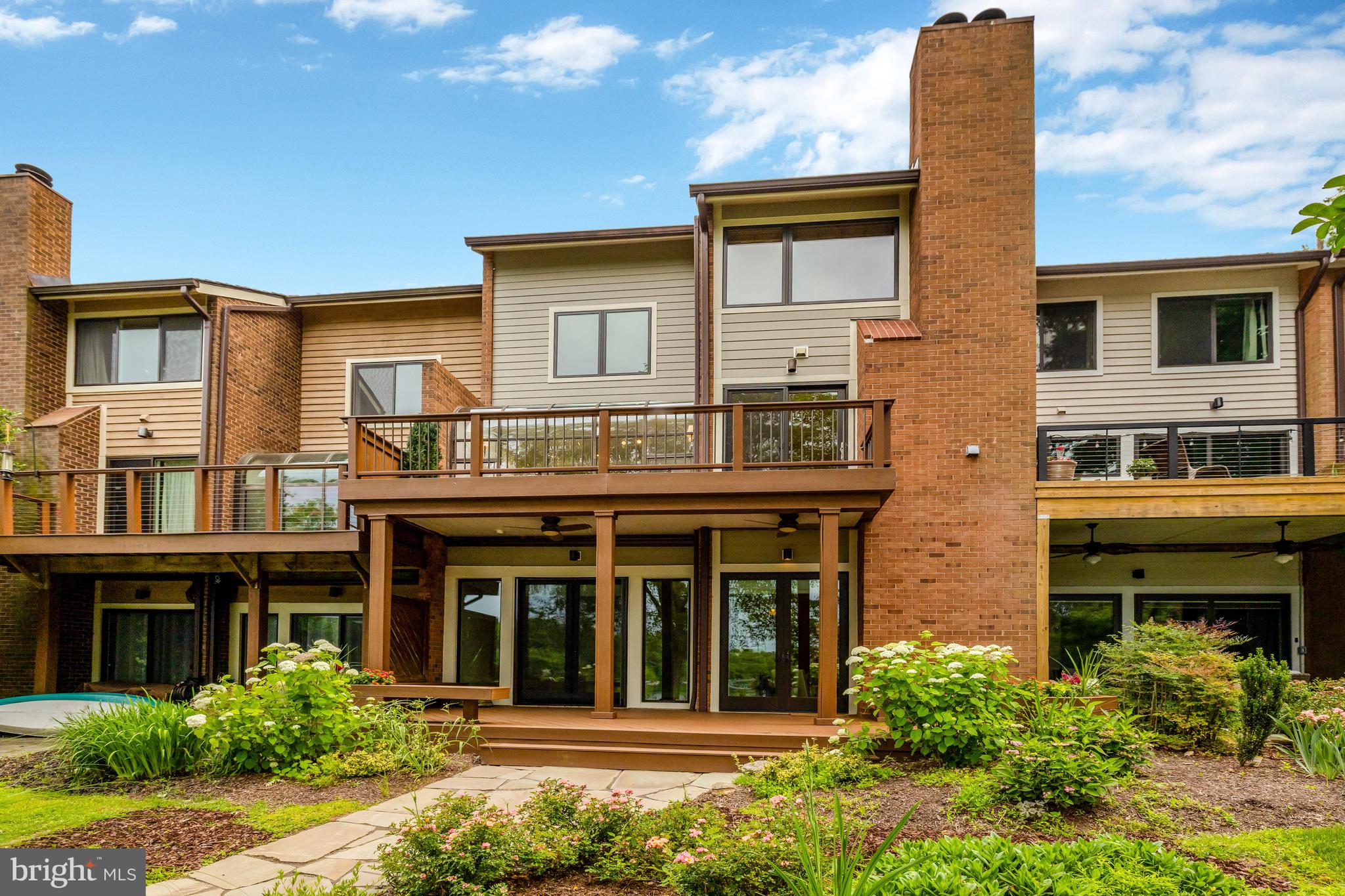 11064 Thrush Ridge Road Reston, VA 20191 - Photo 2 of 85 Great outdoor spaces to enjoy!