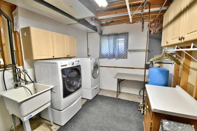 $524,900 | 2320 Cedarcrest Court, Harris, MN 55032