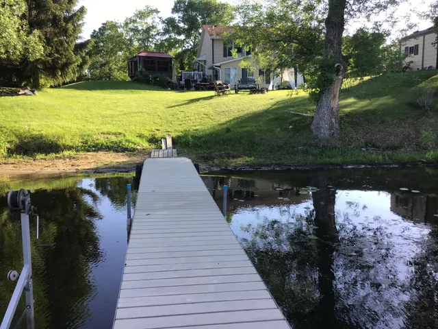 $524,900 | 2320 Cedarcrest Court, Harris, MN 55032